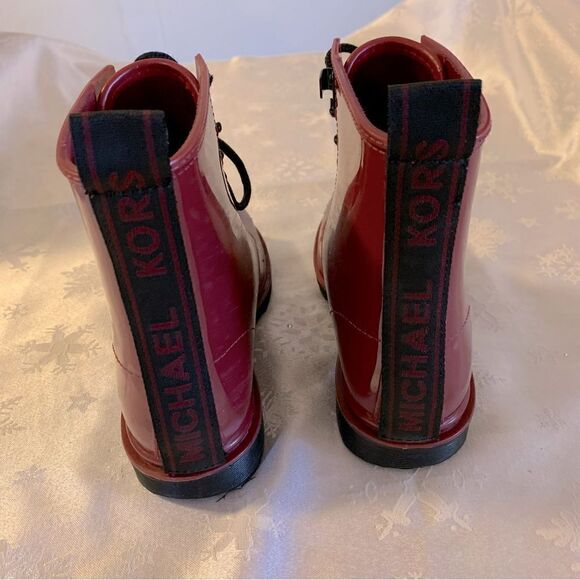 Michael Kors Boots ‘Tavi’ Red Rubber Lace Up Sz 6 inside toe wear see pics - Picture 3 of 8